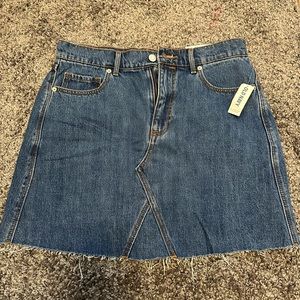Women’s Size 8 Old Navy Mini Skirt